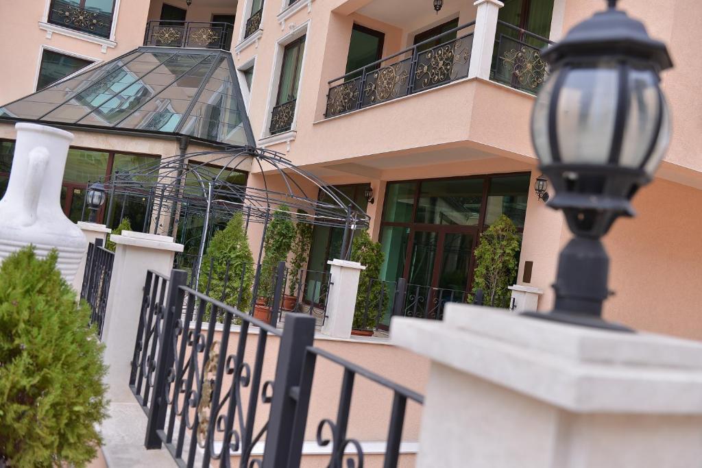 Anastasia Boutique Aparthotel Sofia Ngoại thất bức ảnh